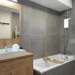 Homency - L'expression E12 Apartament *